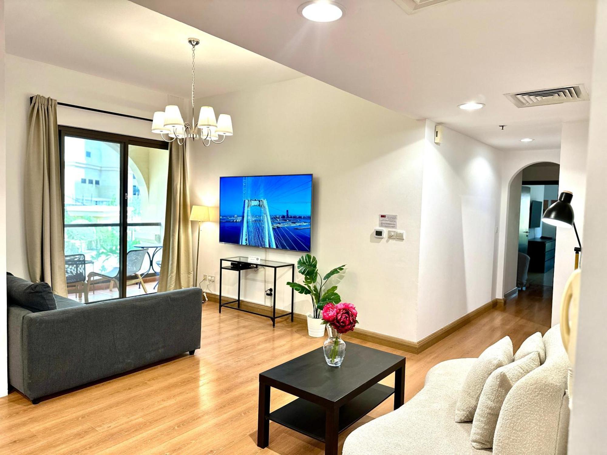Beautiful 2Br & 4Br Apartments On Jbr Beach, Walking Distance To Bluewaters Island - By Sunkissed Holiday Homes 두바이 외부 사진