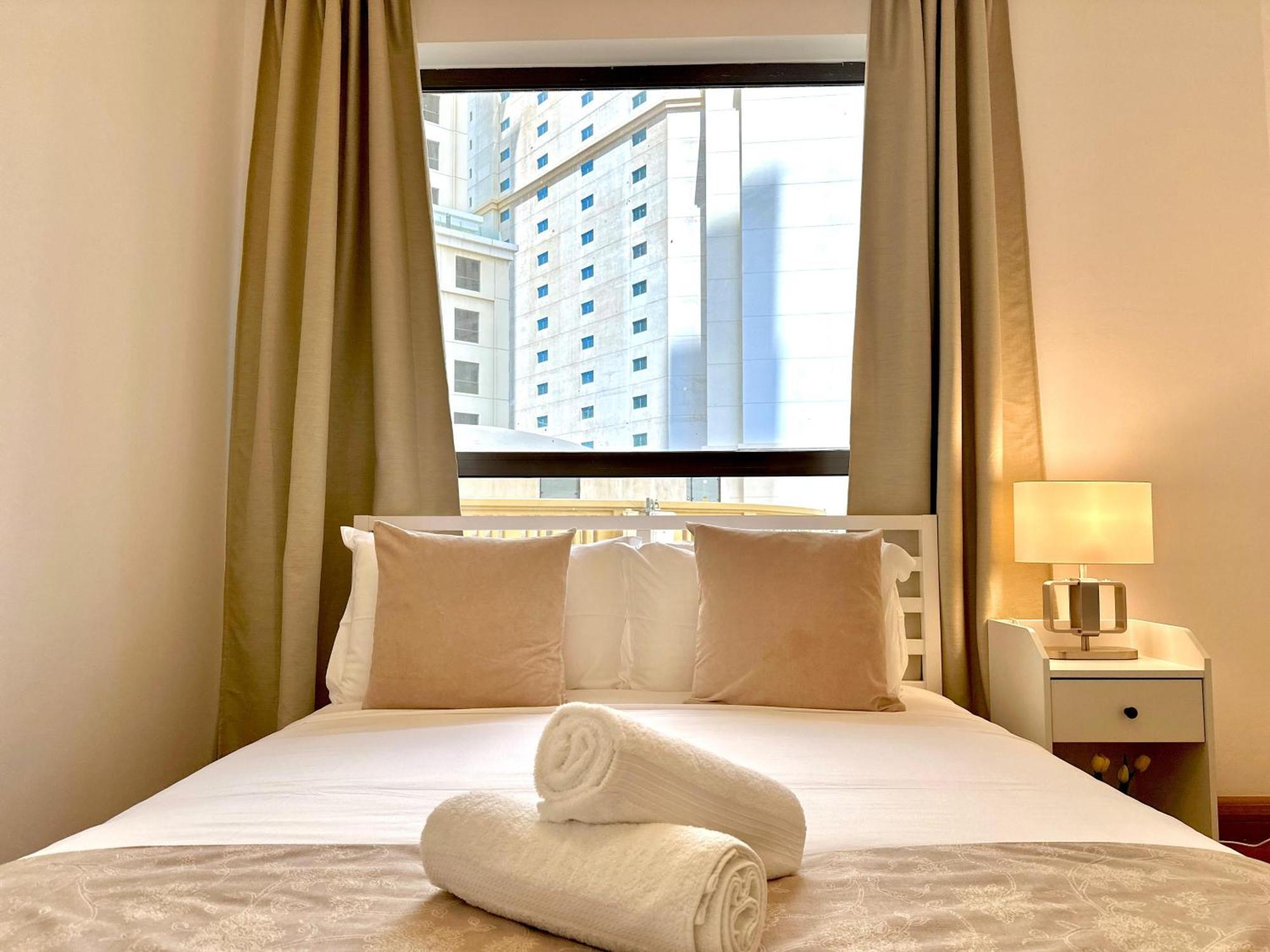 Beautiful 2Br & 4Br Apartments On Jbr Beach, Walking Distance To Bluewaters Island - By Sunkissed Holiday Homes 두바이 외부 사진