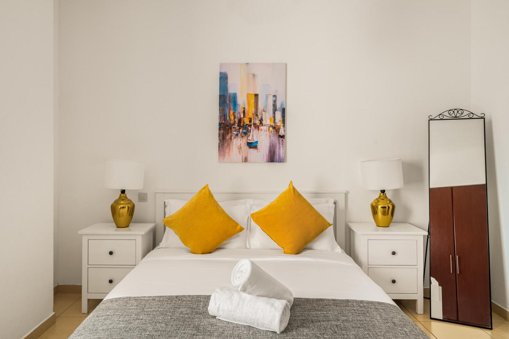 Beautiful 2Br & 4Br Apartments On Jbr Beach, Walking Distance To Bluewaters Island - By Sunkissed Holiday Homes 두바이 외부 사진